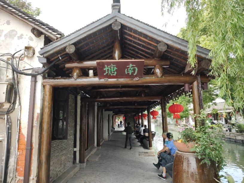明武宗朱厚照迷路到农夫家借宿,农夫杀鸡招待,母亲却落泪不止